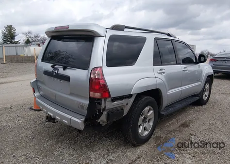 2005 Toyota 4Runner Sr5 V6 z USA, uszkodzony, nr VIN JTEBU14R558046195